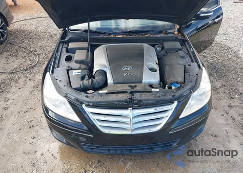 2011 Hyundai Genesis 3.8 z USA, uszkodzony, nr VIN KMHGC4DE8BU143238